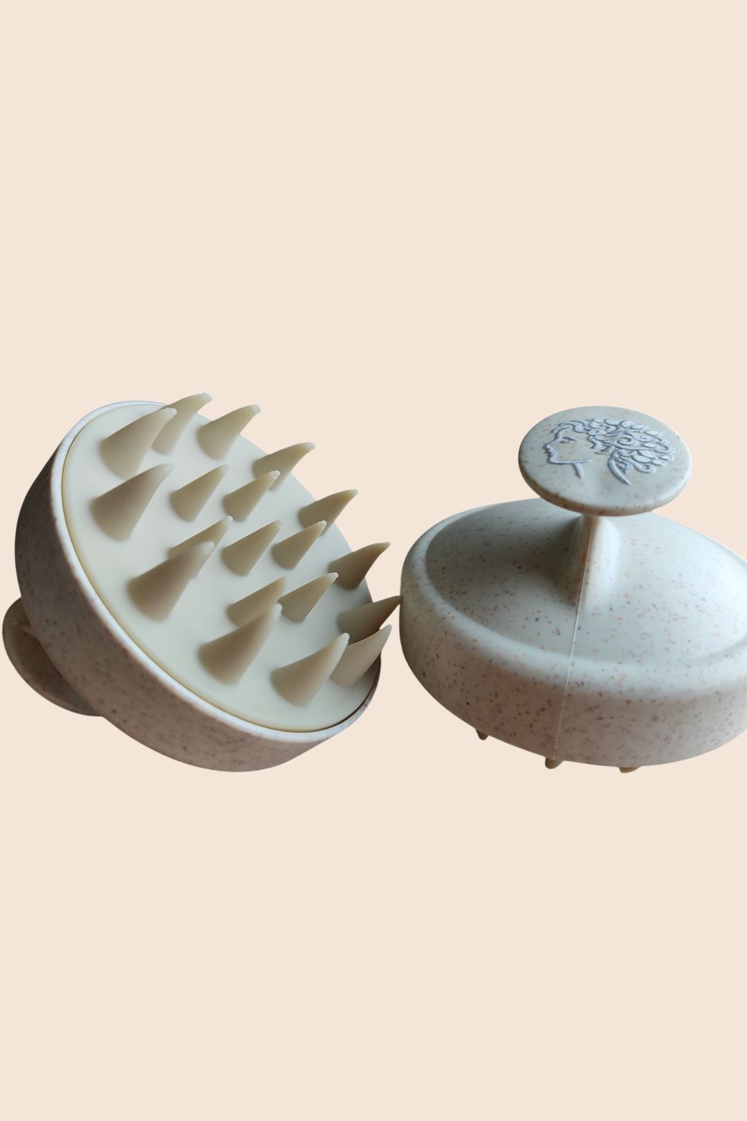 Brosse de massage cuir chevelu Ikala Ngita - stimule la circulation sanguine et favorise la pousse des cheveux.