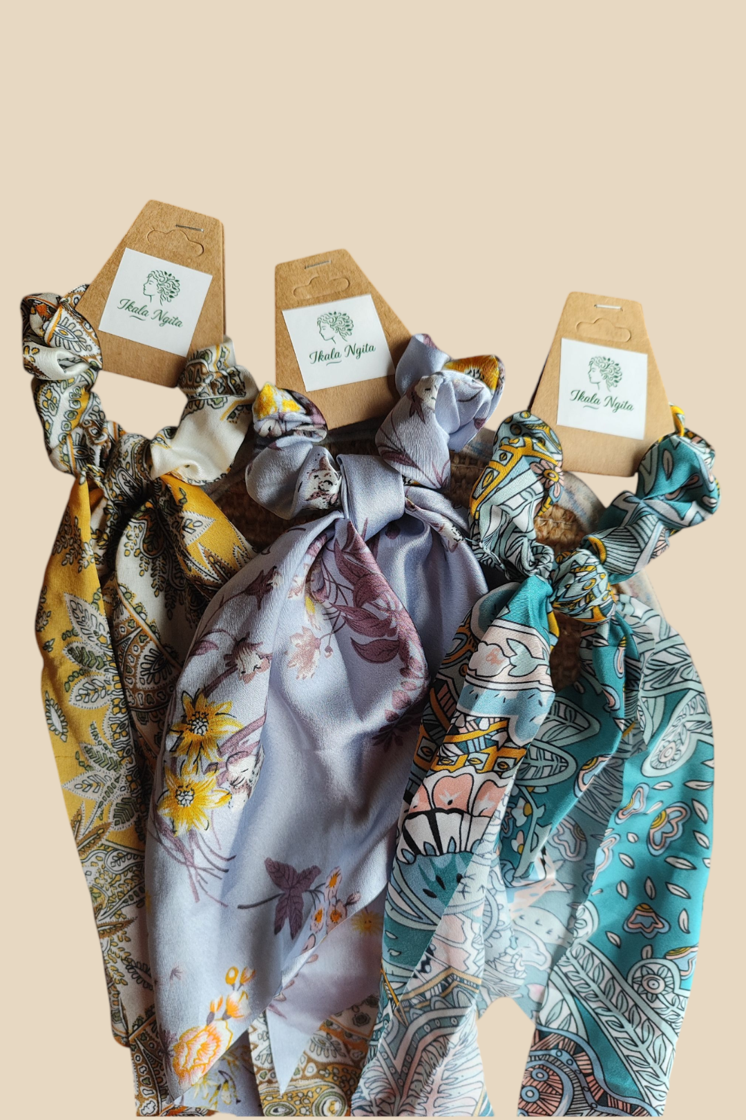 chouchous à l'aspect satiné et à imprimés floraux_ jaune, lavande et turquoise -
Accessoires Ikala Ngita
